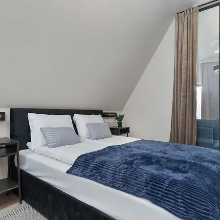 Chmielna Serce Gdanska Sypialnia & Balkon By Renters