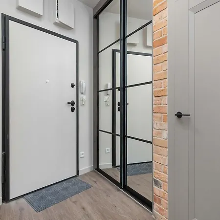 Апартаменты Chmielna Serce Gdanska Sypialnia & Balkon By Renters Гданьск