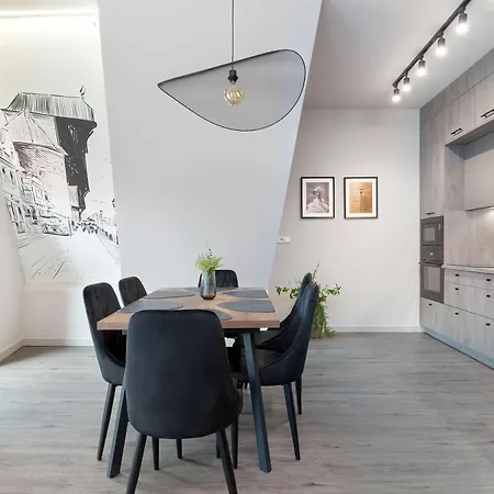 Chmielna Serce Gdanska Sypialnia & Balkon By Renters *