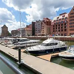 Apartament Chmielna Serce Gdanska Sypialnia & Balkon By Renters Gdańsk