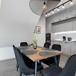 Apartament Chmielna Serce Gdanska Sypialnia & Balkon By Renters