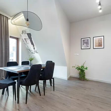 Chmielna Serce Gdanska Sypialnia & Balkon By Renters גדנסק